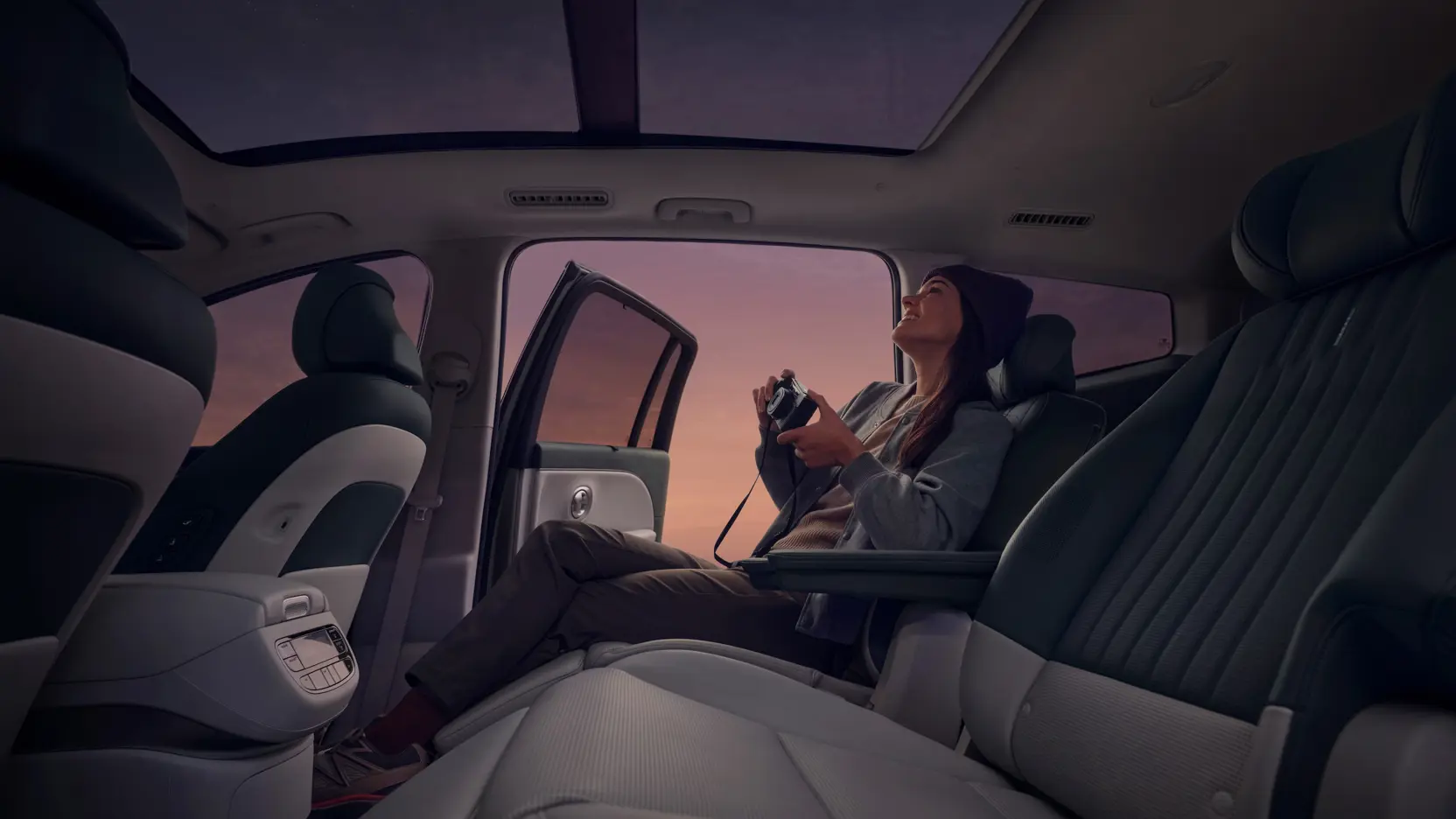 Hyundai IONIQ 9 Interior Relaxation Seat EU 22 (1)